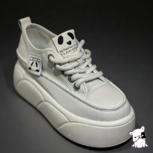 Zapatilla con plataforma y cuero