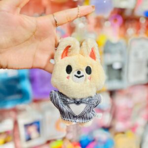LLaveros de peluche STRAY KIDS con traje